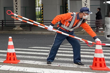 神戸マラソン2022の交通誘導・雑踏警備の写真1