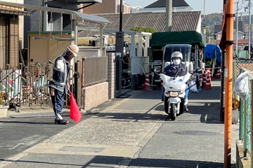 大阪府藤井寺市での交通誘導警備の写真1