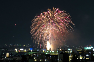 第43回いたみ花火大会の花火の様子