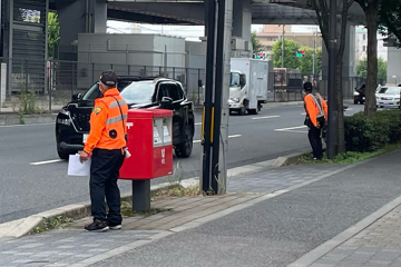 京都市伏見区のイベント会場で交通誘導警備をする警備員2(2025.06.27)