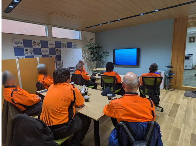 警備員スタッフの現任教育の様子（2025.12.25）