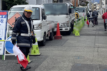 尼崎市のガス管新設工事現場での交通誘導警備の様子(2026.01.20)